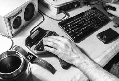 曼联应放弃格拉斯纳 全力追逐“欧洲最佳年轻主帅”